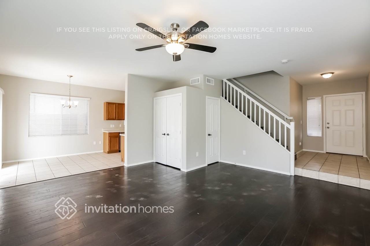 4013 W Pollack St - Photo 3 of 15