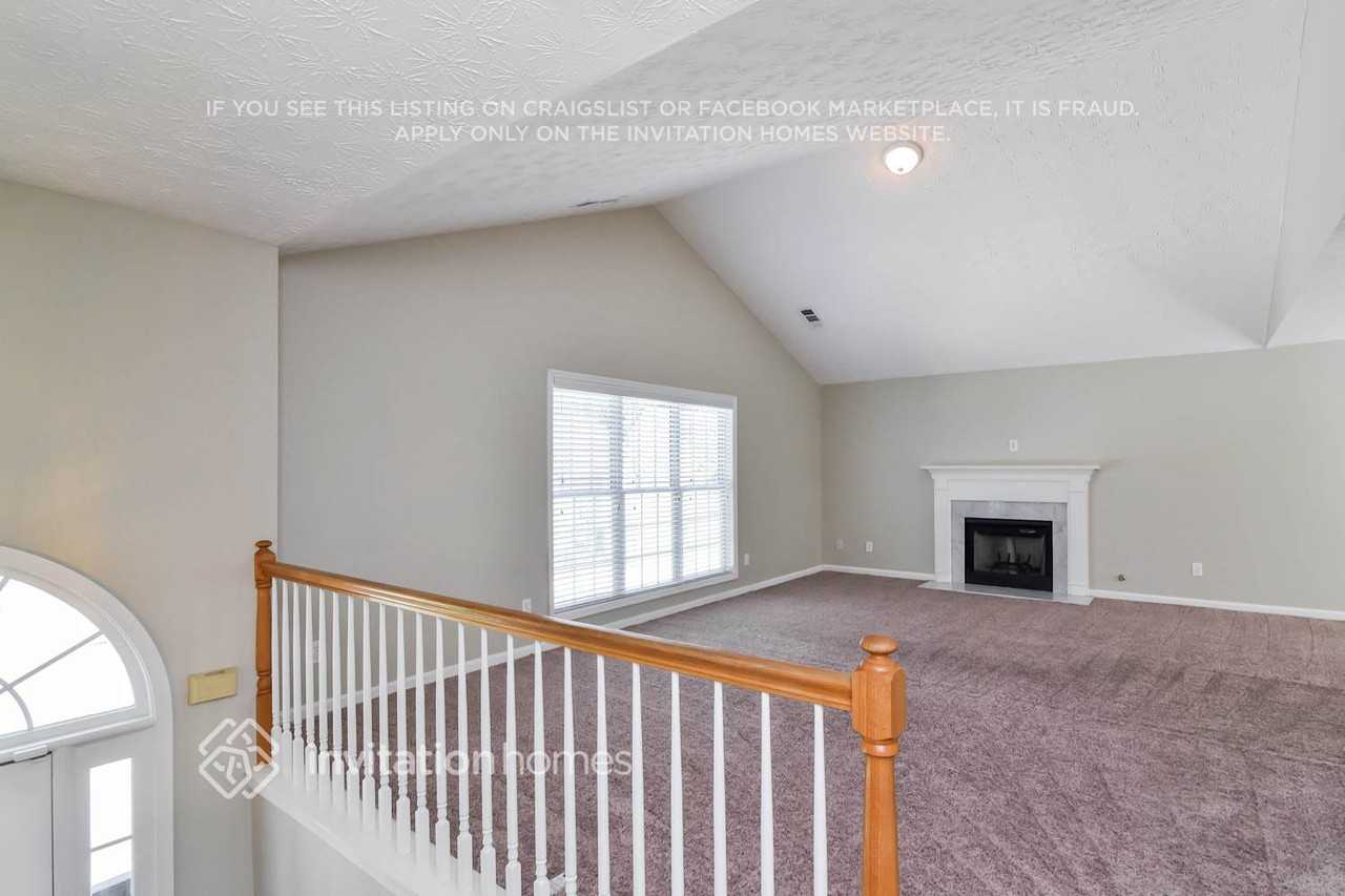 1652 Tunbridge Ln - Photo 4 of 21