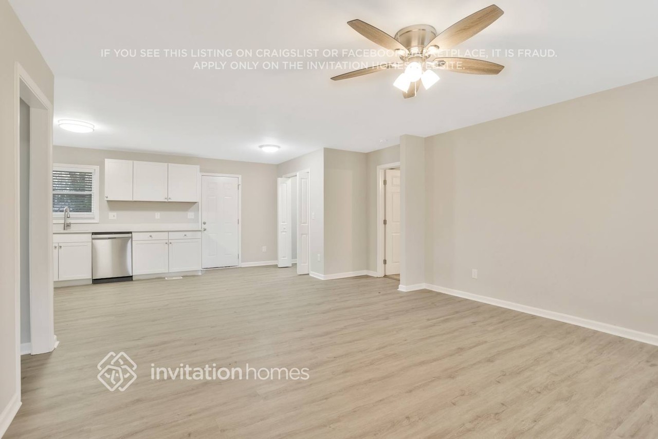 1100 Grace St Sw - Photo 7 of 27