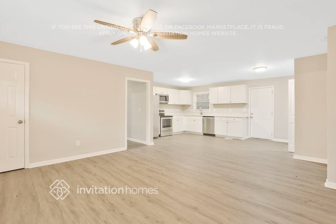 1100 Grace St Sw - Photo 6 of 25