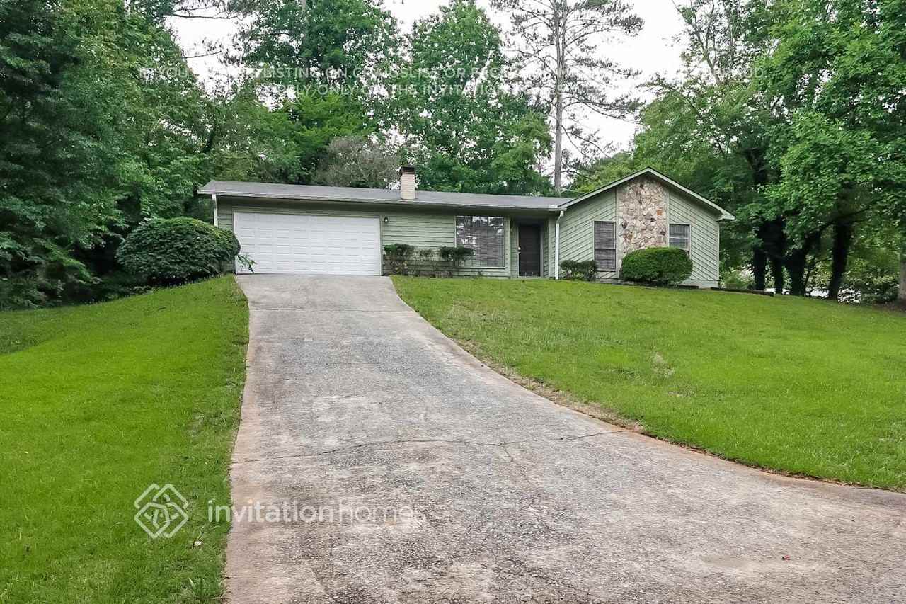 4723 Jamerson Creek Ct - Photo 2 of 6