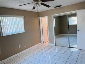 8136 Nw 21st Ct - Photo 6 of 8