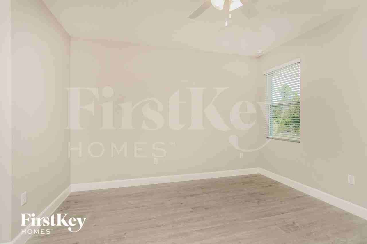 755 Darby Ave Sw - Photo 7 of 16