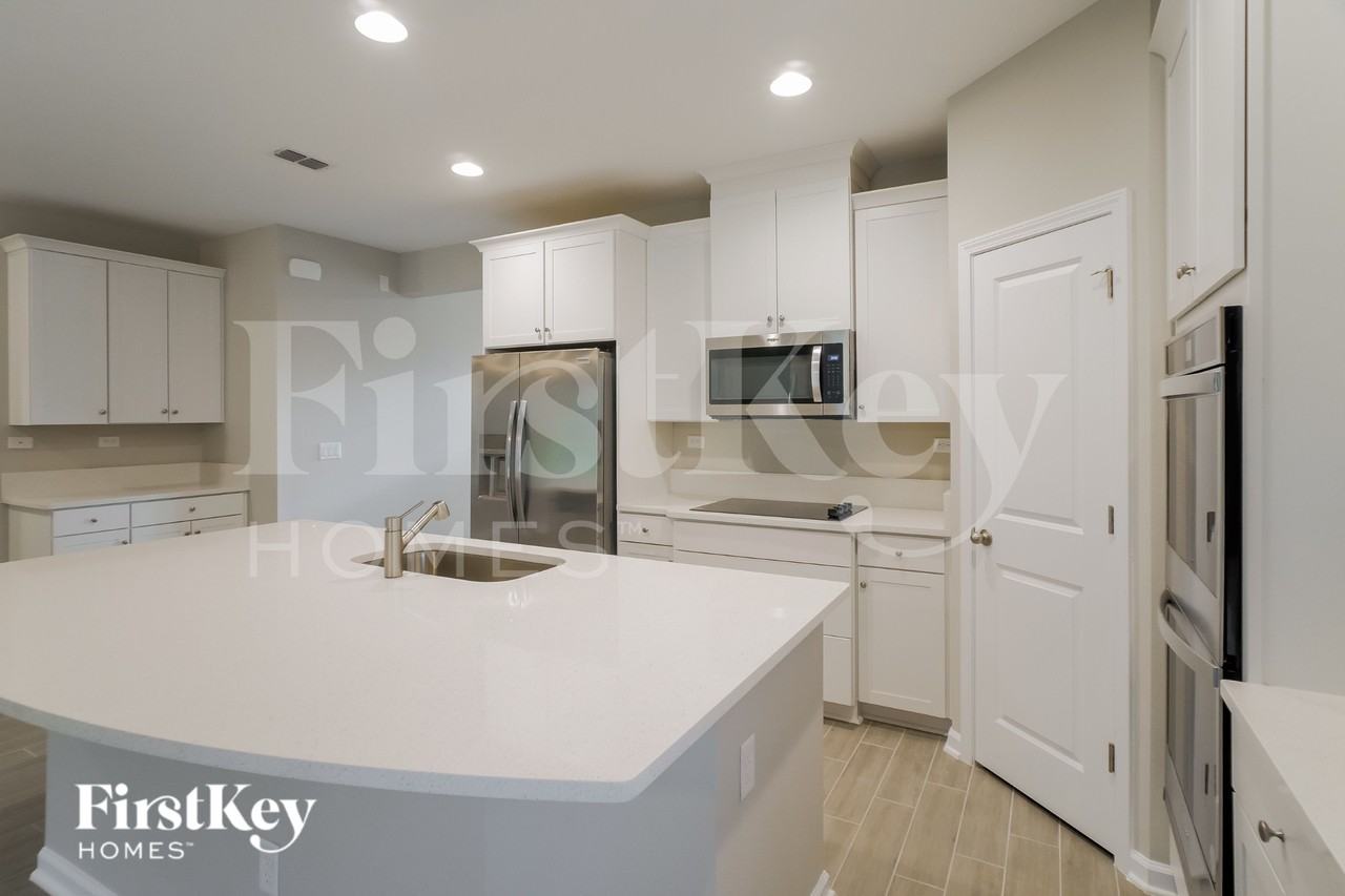 486 Grand Landings Pkwy - Photo 6 of 16