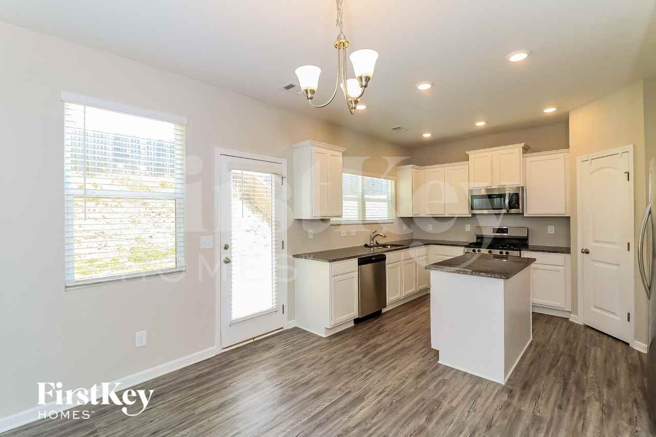 68 Valley Brook Way - Photo 5 of 15