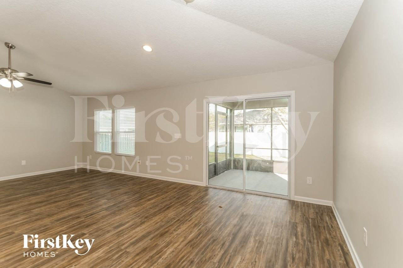1031 Lemon Drop Ln - Photo 4 of 15