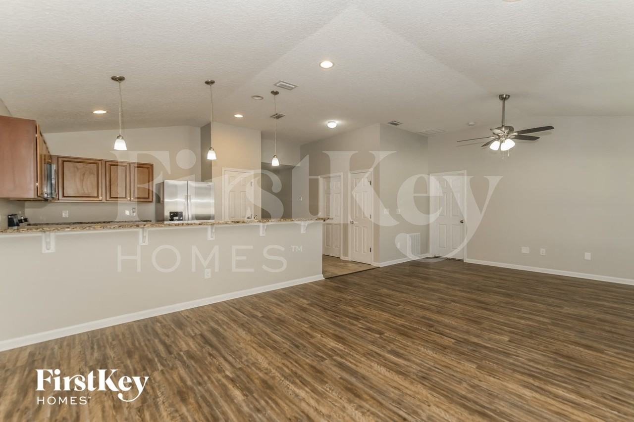 1031 Lemon Drop Ln - Photo 5 of 15