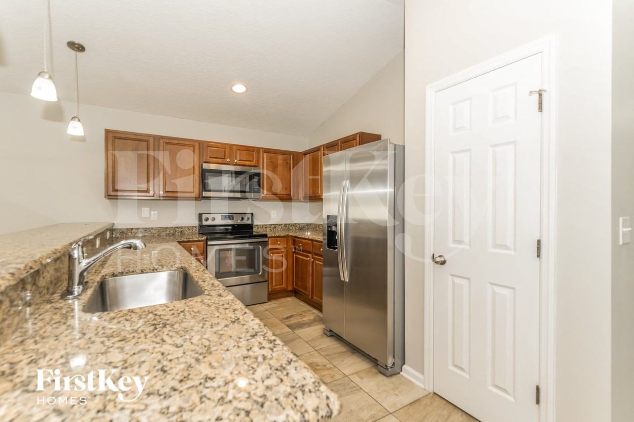 1031 Lemon Drop Ln - Photo 6 of 15