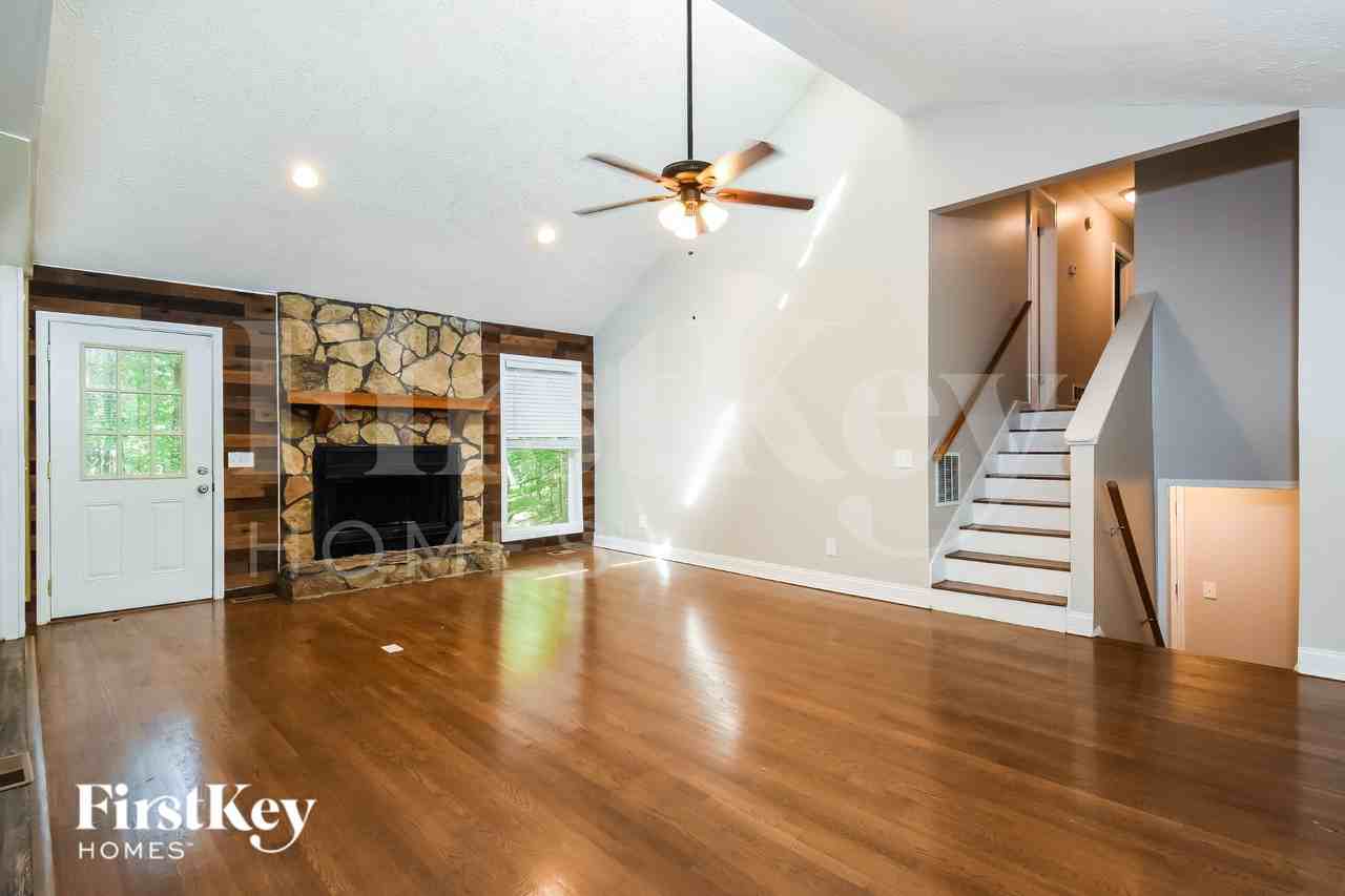 756 Cedar Creek Way - Photo 3 of 15