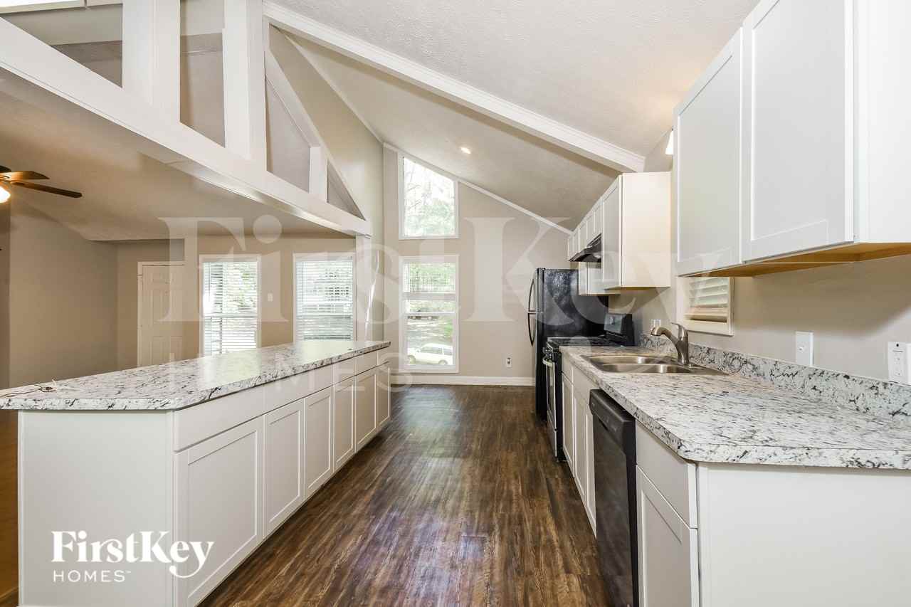 756 Cedar Creek Way - Photo 4 of 15