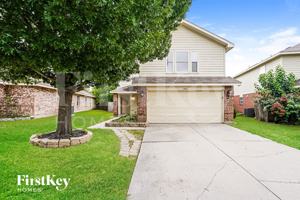 featured image of 4545 Waterford Dr