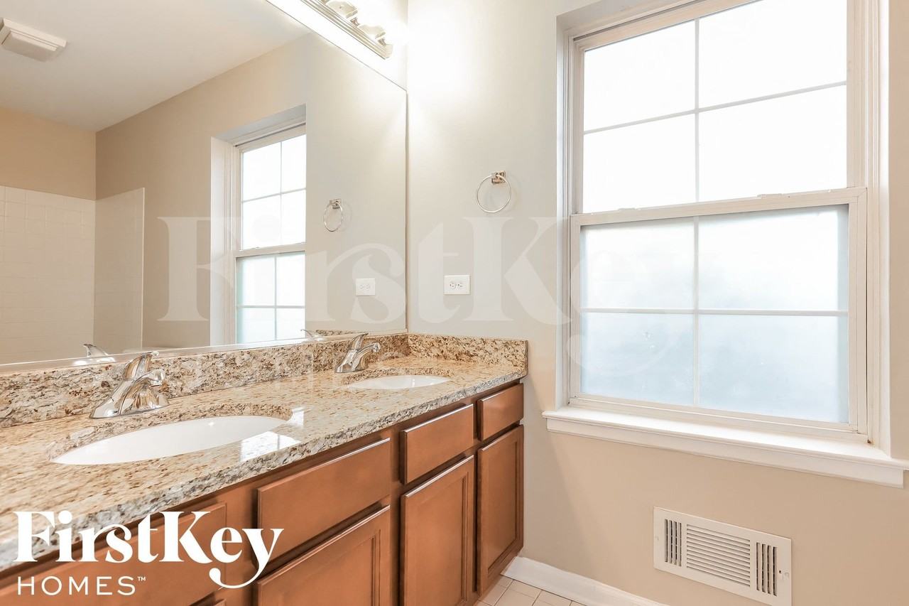 298 N Crooked Lake Ln - Photo 7 of 14