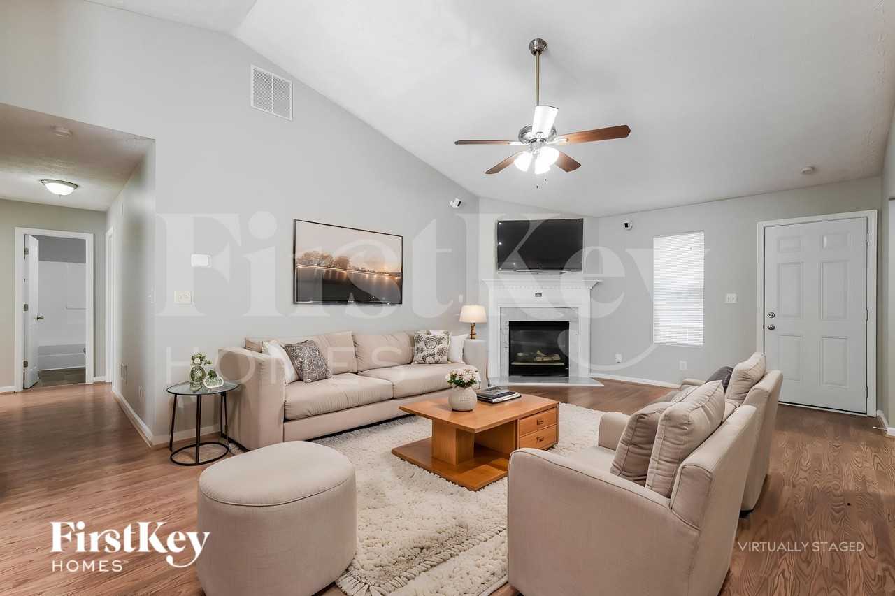 2419 Broad River Pl - Photo 4 of 19