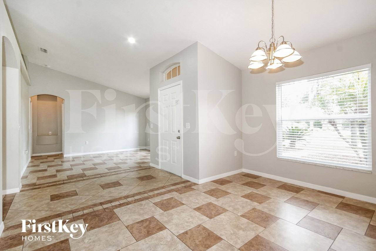 10709 Deepbrook Dr - Photo 7 of 21