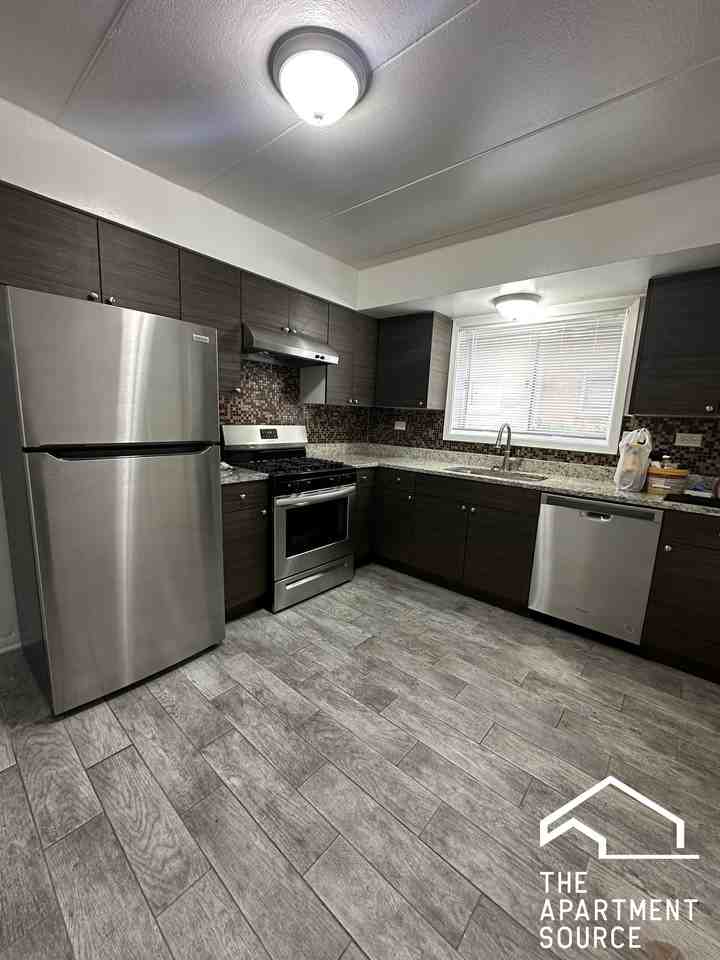 1302 Carol St #1A
