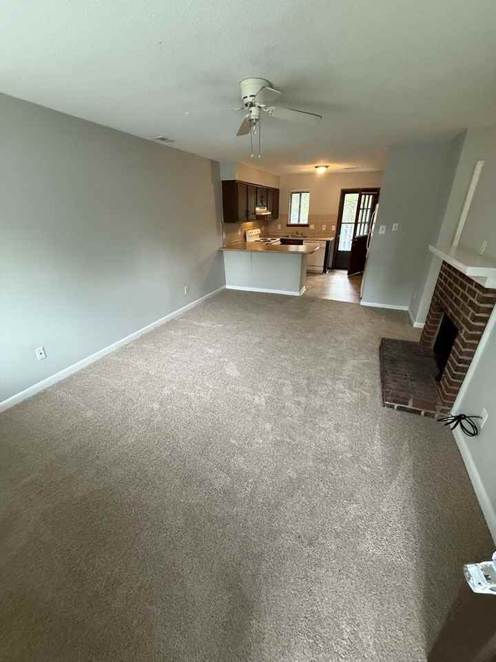 4554 N New Hope Rd - Photo 2 of 10