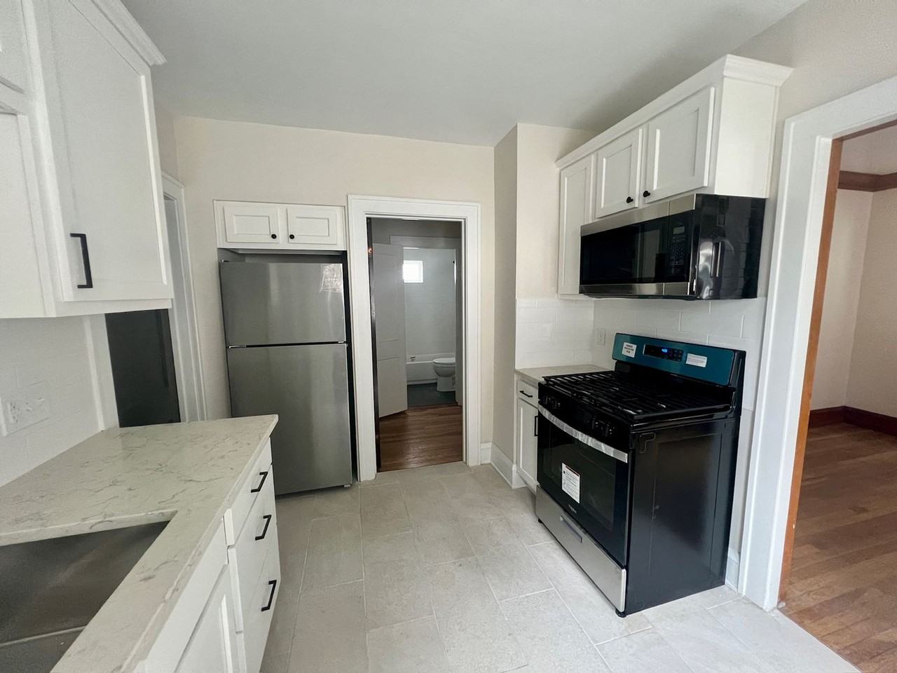 2068 Waterbury Rd - Photo 5 of 28
