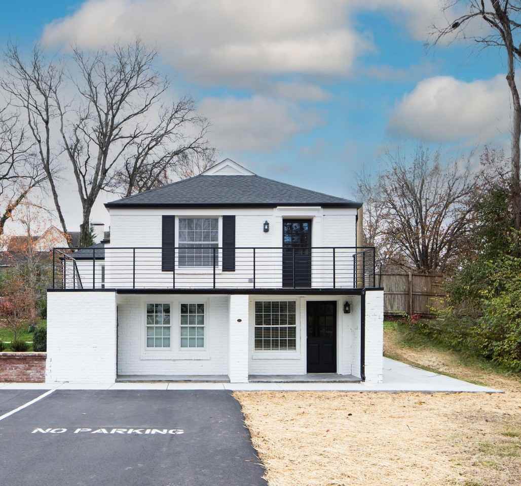 Belle Park Townhomes - Photo 2 of 15
