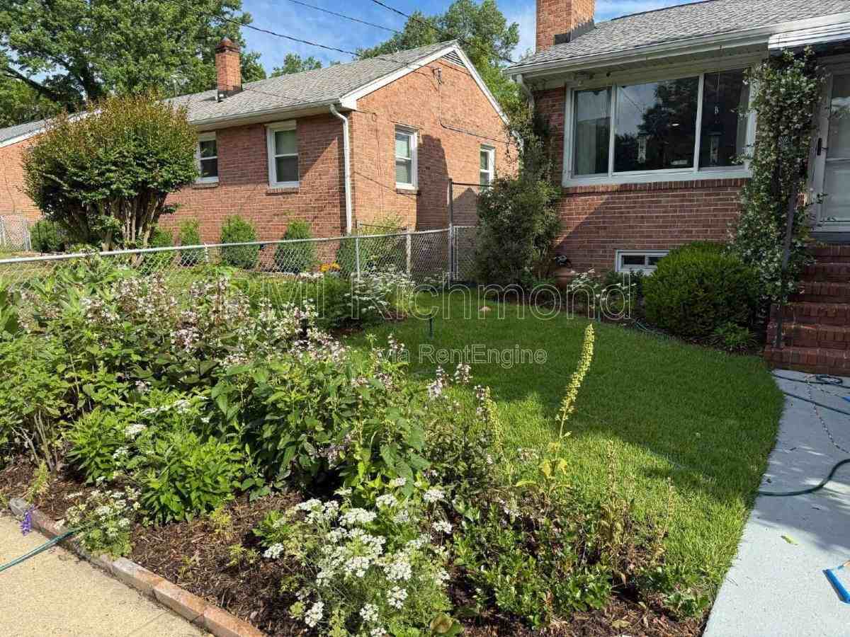 1312 N 37th St - Photo 3 of 10