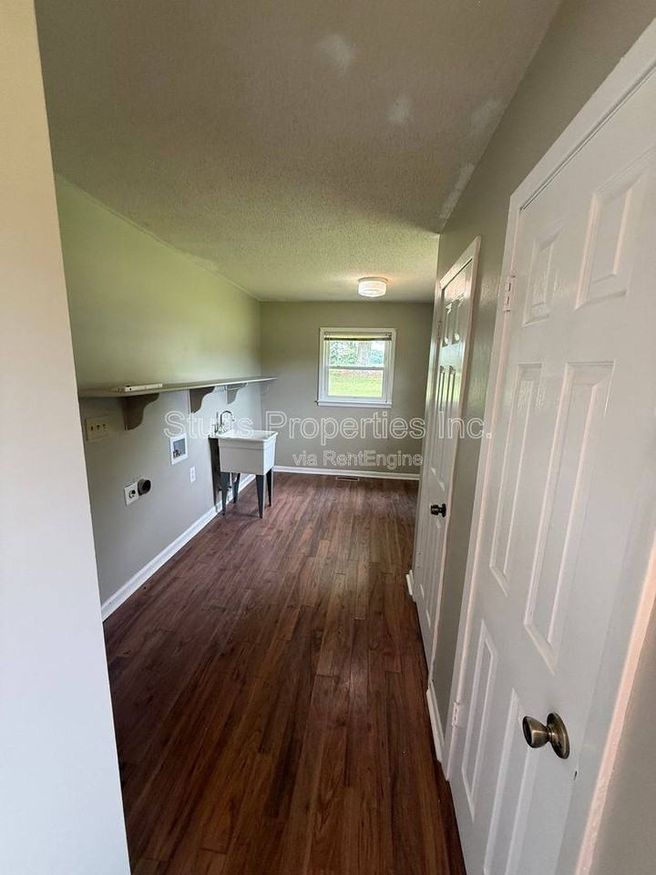 3575 County Rd #154 - Photo 4 of 10