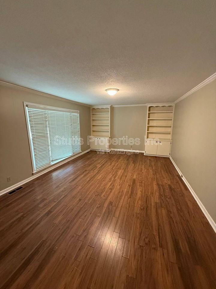 3575 County Rd #154 - Photo 7 of 10
