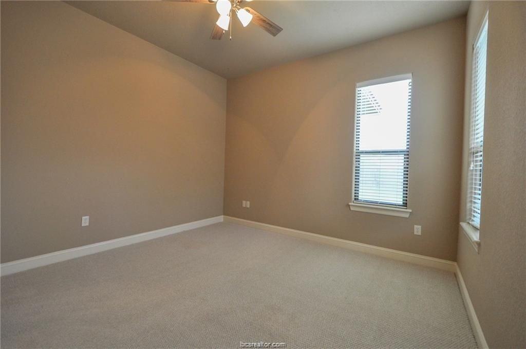 15615 Wood Brook Ln - Photo 6 of 11