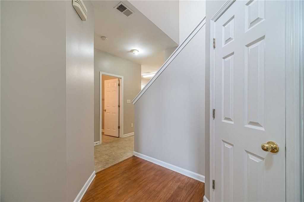 1191 Primrose View Cir - Photo 7 of 40