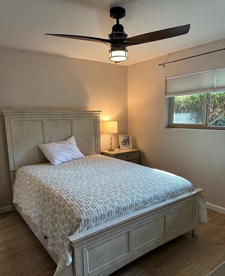 7641 University Ave - Photo 2 of 6