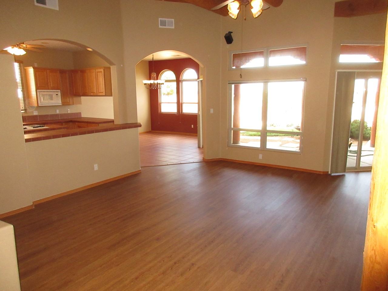 1312 Tiffany Ln Se - Photo 5 of 35