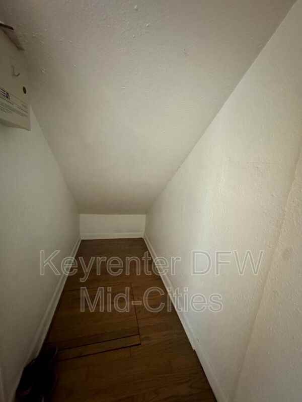 311 N Oak Cliff Blvd - Photo 5 of 13