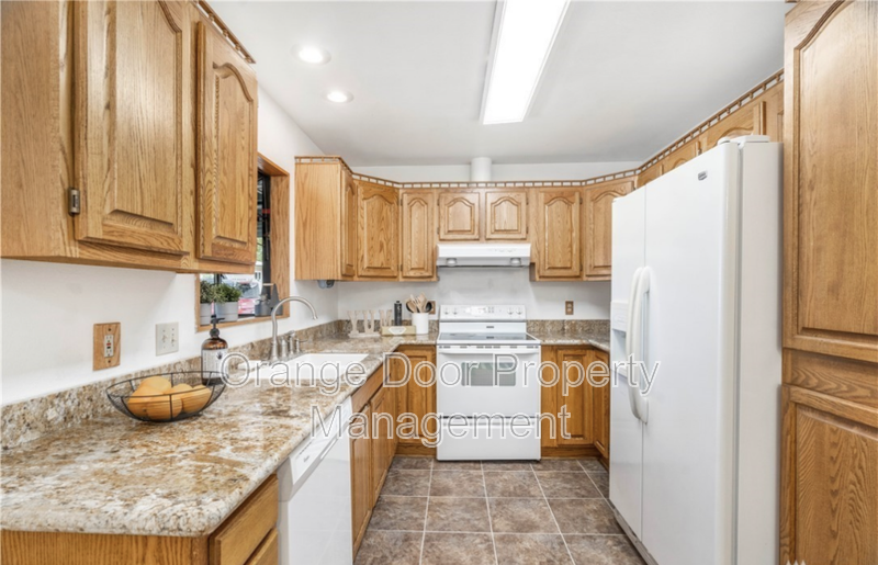 1611 Wheeler St S #1 - Photo 2 of 10