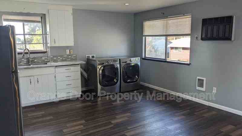 1613 Wheeler St S - Photo 3 of 13