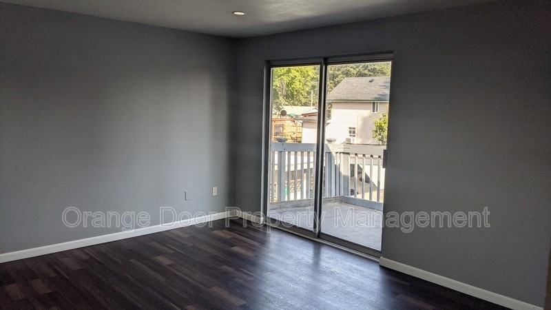 1613 Wheeler St S - Photo 4 of 13