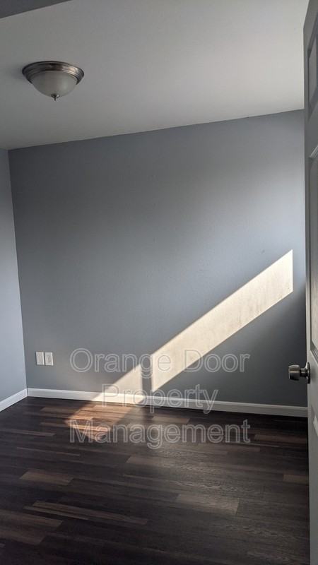 1613 Wheeler St S - Photo 5 of 13