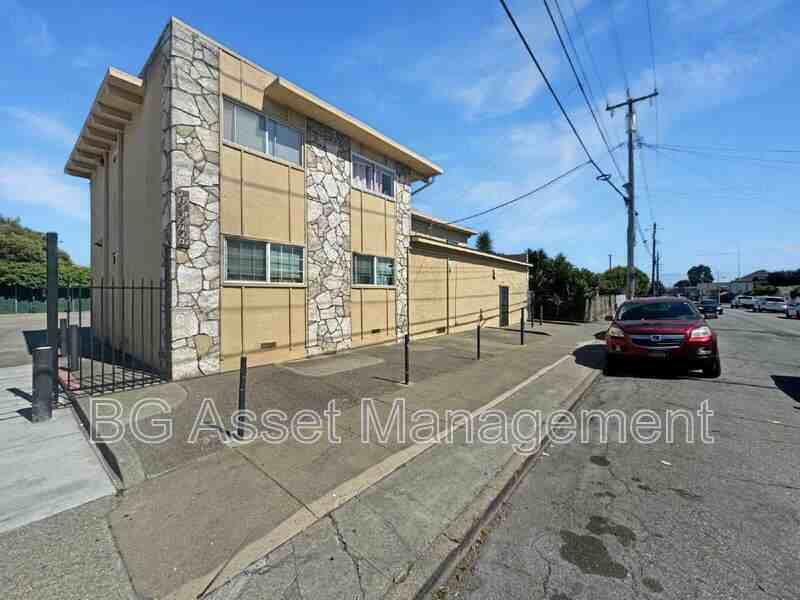 150 Marina Way - Photo 7 of 14