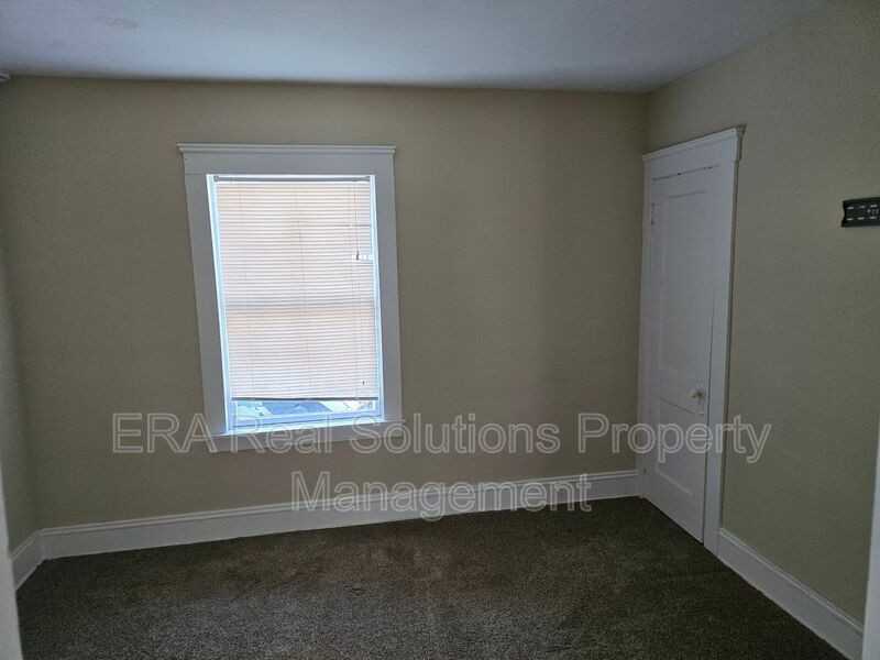 2609 Hood Ave Lowr - Photo 5 of 13