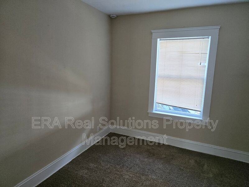 2609 Hood Ave Lowr - Photo 6 of 13