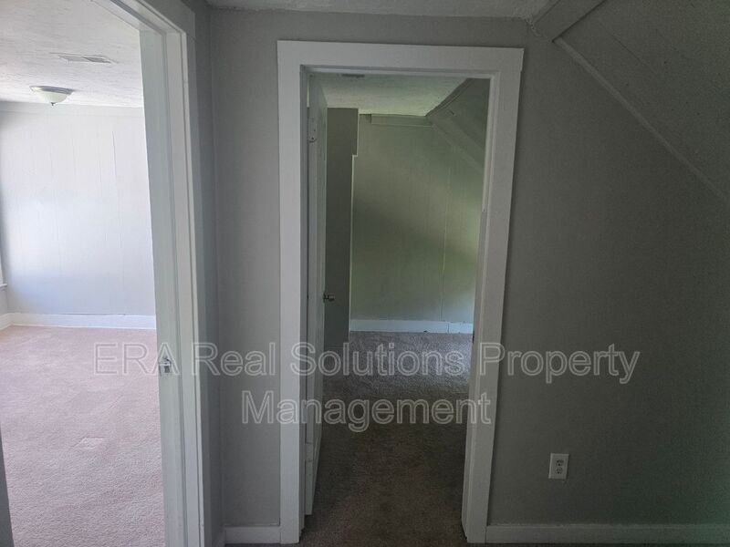 3607 Sackett Ave #2 - Photo 2 of 10