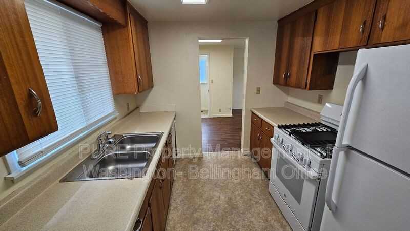 1701 S 16th St - Photo 6 of 17