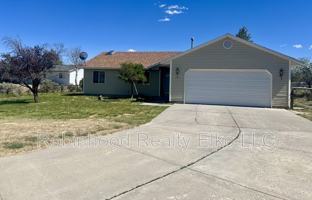 featured image of 132 Flora Pl