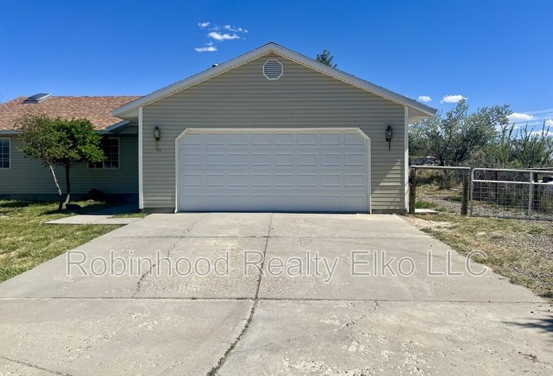 132 Flora Pl - Photo 2 of 31