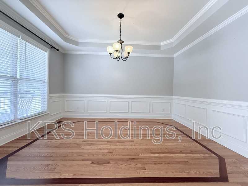5810 Spring Glen Ln - Photo 4 of 43