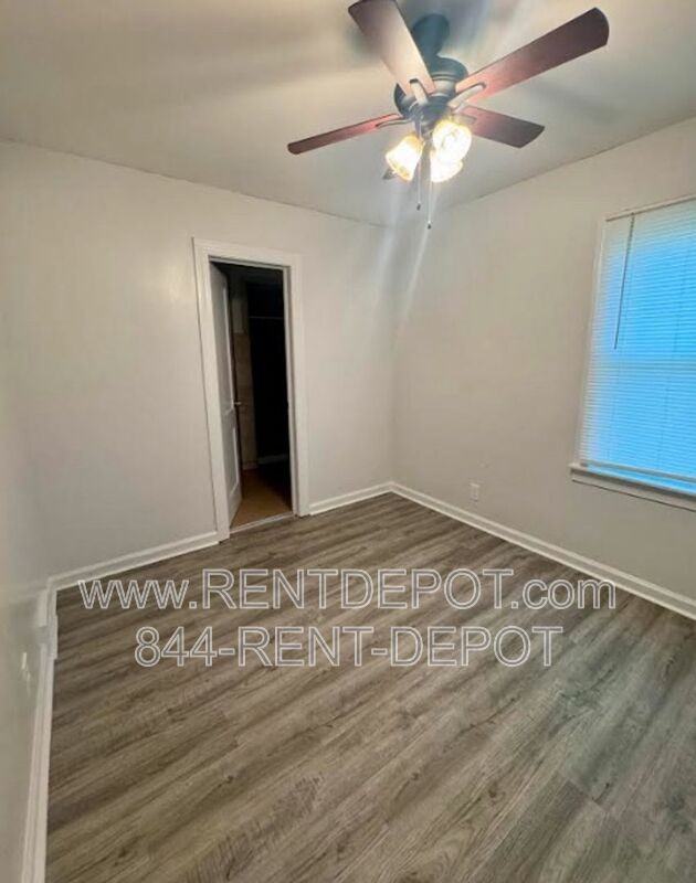 3425 Covert Ave - Photo 7 of 13