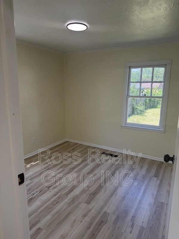 621 Brookley Blvd - Photo 4 of 6