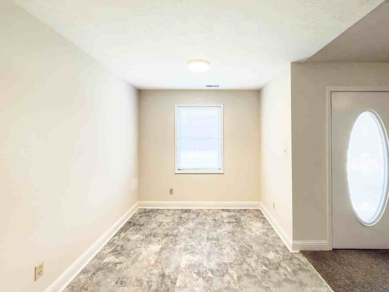2525 Obryan Blvd #B - Photo 3 of 21