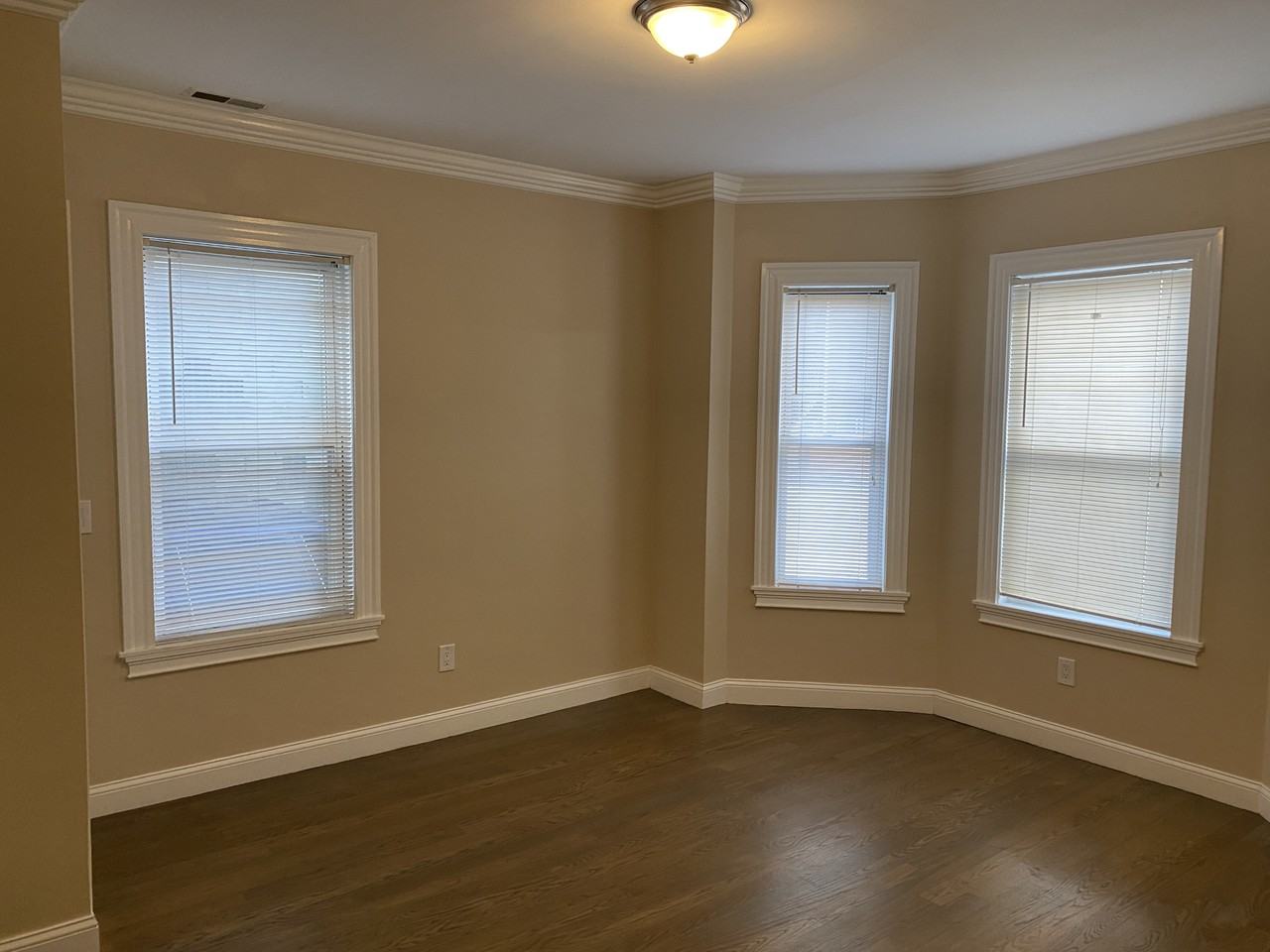 8 Buckley Ave #2 - Photo 3 of 8