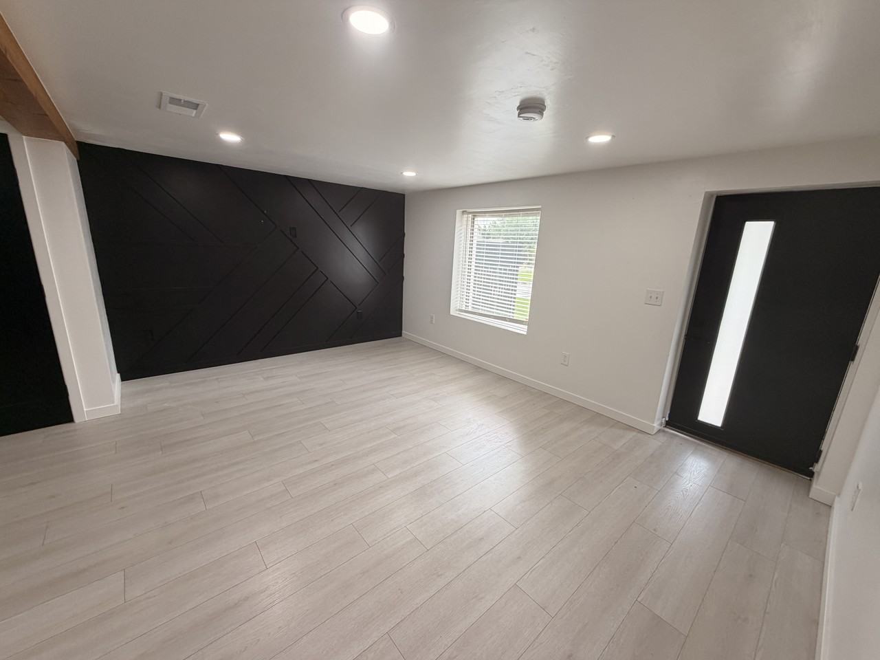 2363 S Decatur St #B - Photo 5 of 29
