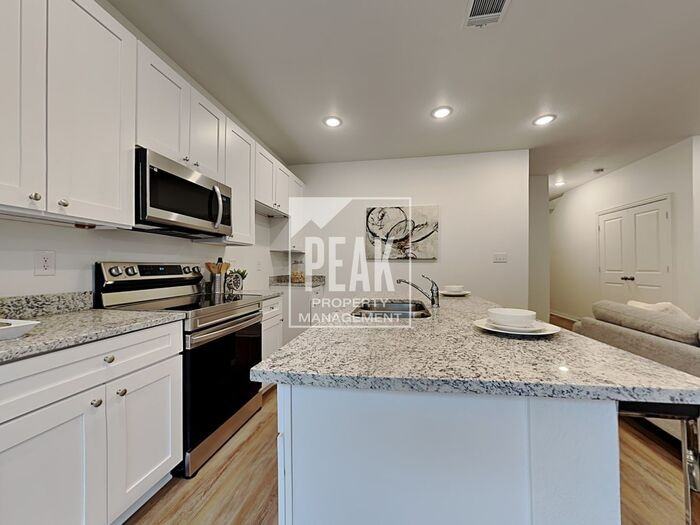 404 Briarwood Dr - Photo 5 of 17