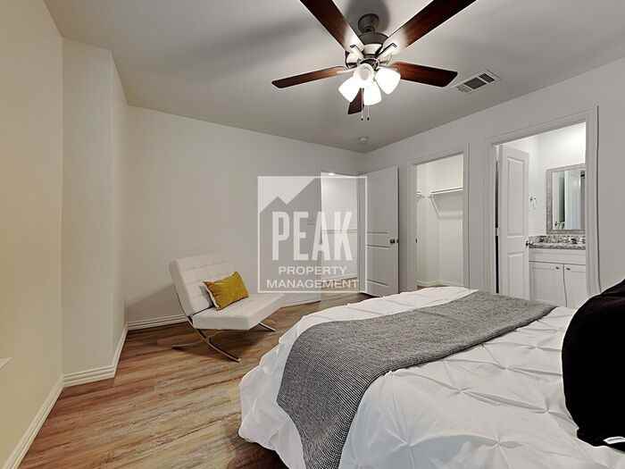 404 Briarwood Dr - Photo 7 of 17