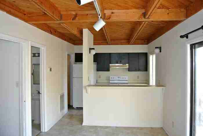 216 Greene St - Photo 3 of 12